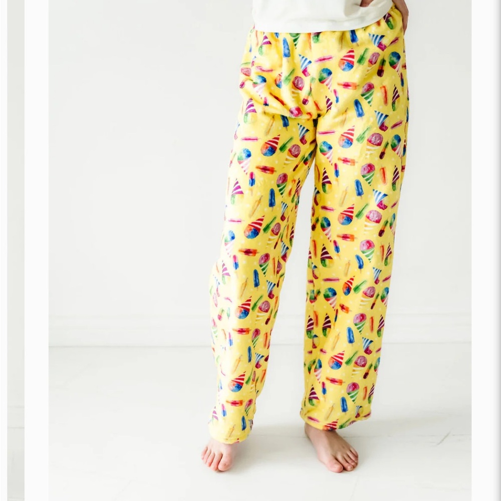 NEW Macaron + Me plush pants